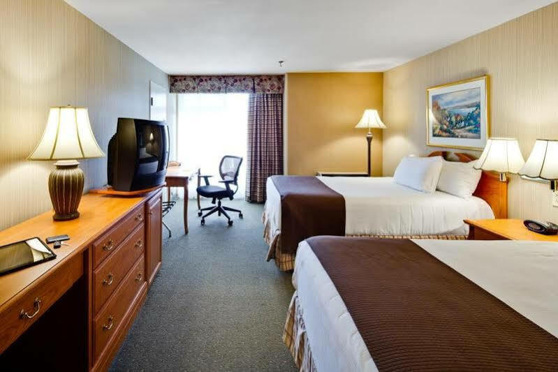 เบสท์ เวสเทิร์น โฮต็ล เซนต์ เจอโรม Hotel Saint-Jerome ภายนอก รูปภาพ